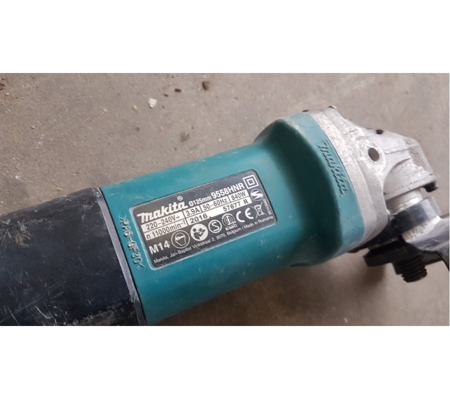 Disqueuse Makita 9558HNR | Faillites.info